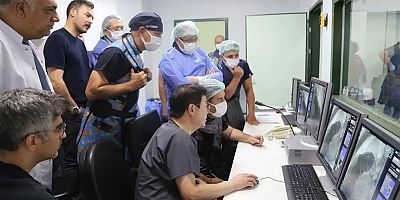 Diyarbakır’da 2 çocuk hastaya pulmoner kapak implantasyonu yapıldı