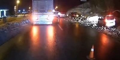 Diyarbakır'da 3 aracın karıştığı zincirleme kazada 2 kişi yaralandı