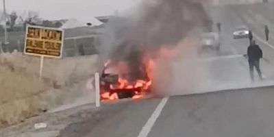 Diyarbakır'da alev alan araç korkuttu