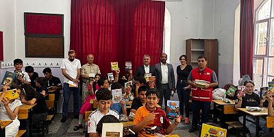 Diyarbakır’da Anlamlı İş Birliği: “Bir Kitap Bin Umut” Projesiyle Öğrencilerin Yüzü Güldü