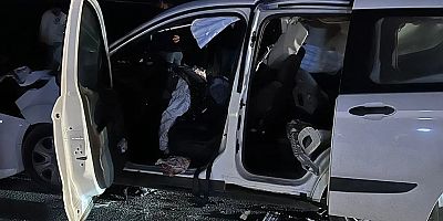Diyarbakır'da araç tıra arkadan çarptı: 2 ölü 