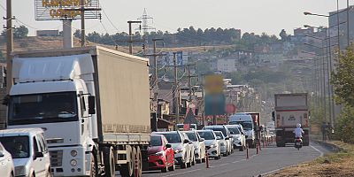 Diyarbakır'da bitmeyen yol çilesi: Seyrantepe trafiği yılan hikayesine döndü