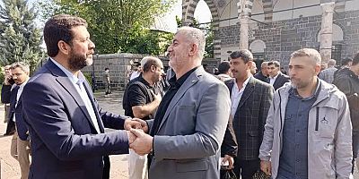 Diyarbakır’da Duygusal Buluşma! Mehmet Bozkuş’un Mevlidinde Siyaset ve İş Dünyası Bir Araya Geldi