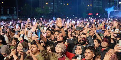 Diyarbakır’da Hakan Altun Rüzgârı: Festival Coşkuyla Başladı!