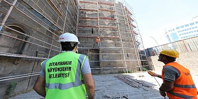 Diyarbakır'da Hat Müzesi olacak Dağkapı Burçları'nda restorasyon başladı