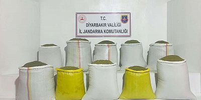 Diyarbakır'da iki ayrı operasyonda 536 kilogram esrar 994 uyuşturucu madde ele geçirildi