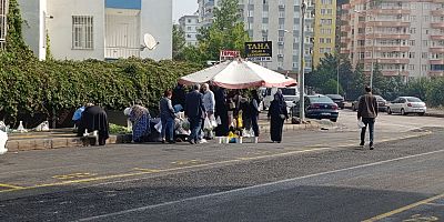 Diyarbakır’da “insaflı esnaf” ilgisi: Ürünler bir saatte tükeniyor