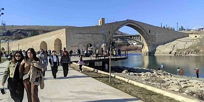 Diyarbakır’da Kavurucu Sıcaktan Kaçanların Yeni Adresleri Belli Oldu