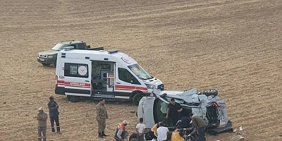 Diyarbakır'da kaza yapan otomobil hurdaya döndü: Bir ölü, 3 ağır yaralı