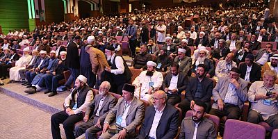 Diyarbakır’da Âlimler Buluşması: “İslam Âlemi Ağır Bir İmtihandan Geçiyor, Selahaddinlere İhtiyacımız Var”