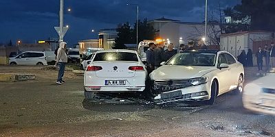 Diyarbakır'da maddi hasarlı trafik kazası