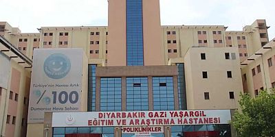 Diyarbakır'da minibüs şarampole yuvarlandı: 1’i ağır 4 yaralı
