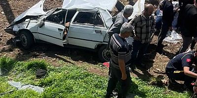 Diyarbakır'da otomobil şarampole devrildi: Çoğu çocuk 9 yaralı