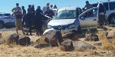 Diyarbakır'da otomobil takla attı: 2'si ağır 3 yaralı