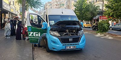 Diyarbakır’da Seyir Halindeki Özel Halk Otobüsü Arızalandı: Yolcular Tahliye Edildi