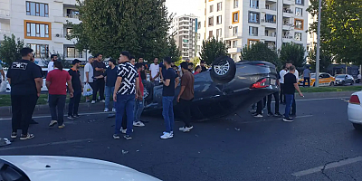 Diyarbakır’da takla atan otomobilin sürücüsü yaralandı