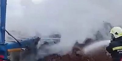 Diyarbakır'da tır'ın dorsesi alev alarak yandı