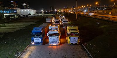 Diyarbakır’da Toplanan 25 TIR İnsani Yardım Kobanê’ye Ulaştı