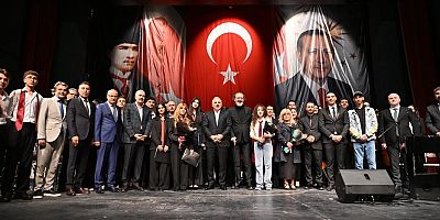 Diyarbakır’da “Türkiye Yüzyılı”na Yakışan Müzikal Gösteri