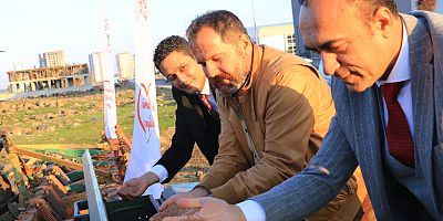 Diyarbakır da Yenişehir Belediyesi Atıl Tarım Arazilerine Mercimek Ekimi 