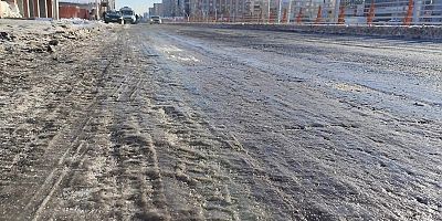Diyarbakır'da yollar buz pistine döndü