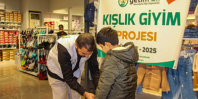 Diyarbakır'da yüzlerce yetim ve ihtiyaç sahibi çocuğa kışlık kıyafet desteği
