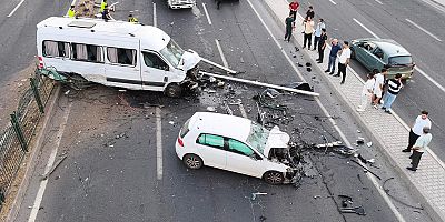 Diyarbakır'da zincirleme kaza: 2 ağır yaralı