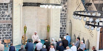 Diyarbakır İl Müftüsü Celal Büyük’tan Ulu Camii ve Kurban Standlarına Ziyaret