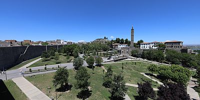 Diyarbakır’ın en işlek 3 noktasında ücretsiz internet hizmeti