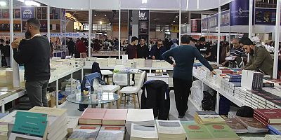 Diyarbakır Kitap FuarıYayınevleri temsilcileri gençliği uyardı: Sosyal medya değerleri zedeliyor