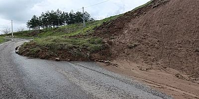 Diyarbakır-Mardin yolunda toprak kayması