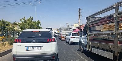Diyarbakır-Silvan Yolu Seyrantepe Çıkışında Trafik Kilitlendi: Yol Çalışması Ulaşımı Aksatıyor