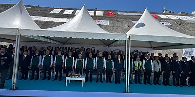 DİYARBAKIR TARİHİ BİR GÜNE TANIKLIK ETTİ: SİLVAN TÜNELİ'NDE İLK KAZMA VURULDU