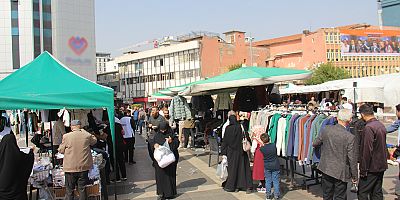 Diyarbakır Umut Kervanı'nın kermesi başladı: Gelirler ihtiyaç sahiplerine ulaştırılacak