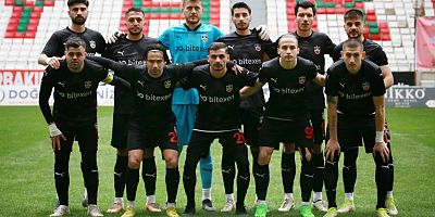 Diyarbekirspor’lu  futbolcuları  Bizi Yalnız Bırakmayın