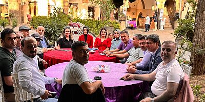                             DİYŞAD’TAN OKUR-YAZAR BULUŞMAS, ŞİİR ve MÜZİK DİNLETİSİ