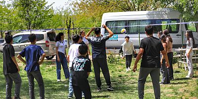 Doğa Kucağında Moral Deposu