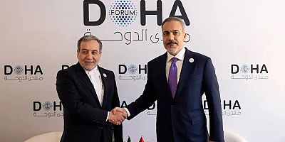 Doha'da Türkiye ve İran dış işleri bakanları bir görüşme gerçekleştirdi