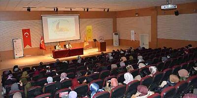 DÜ'de mutluluk sanatı semineri düzenlendi