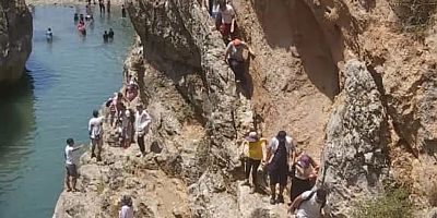 ​Dünyanın Bittiği Yer: Saklı Cennet Bırkleyn Mağaraları İlgi Bekliyor!