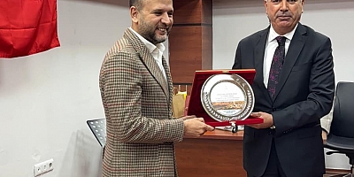 EĞİL İLÇE MİLLÎ EĞİTİM MÜDÜRLÜĞÜ’NDEN BAŞKAN’A ANLAMLI ÖDÜL