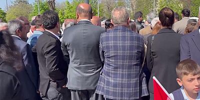 Eğitim-Bir-Sen’den mehterana sırtını dönen CHP heyetine tepki