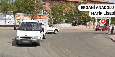 Ergani’de Anadolu İmam Hatip Lisesi Kavşağında Trafik Sorunu Tepki Çekiyor