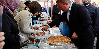 Erzincan’da “Gazze Yararına Hayır Çarşısı” açıldı