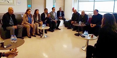 Eş Başkanlardan Sırrı Süreyya Önder'in bulunduğu hastaneye ziyaret