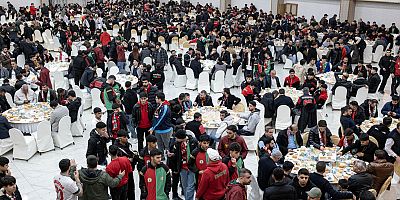 Eşbaşkanlar Amedspor ve Vanspor taraftarlarını ağırladı