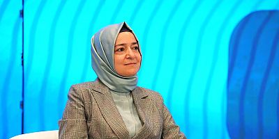 Fatma Betül Sayan Kaya AK Parti üyeliğinden de istifa etti