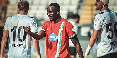 Felix Agena -Gyan'ın Transferi Arap  Saçına Döndü