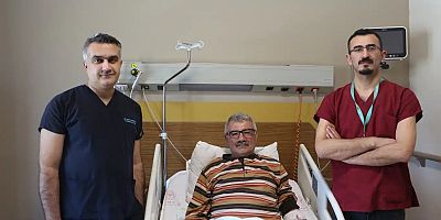 Fethi Sekin Şehir Hastanesi’nde ilk kez damar içi ultrasonografi eşliğinde stent takıldı
