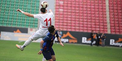 FUTBOLDA KARA GÜN DİYARBAKIR:0 TRABZON LOBİSİ :1